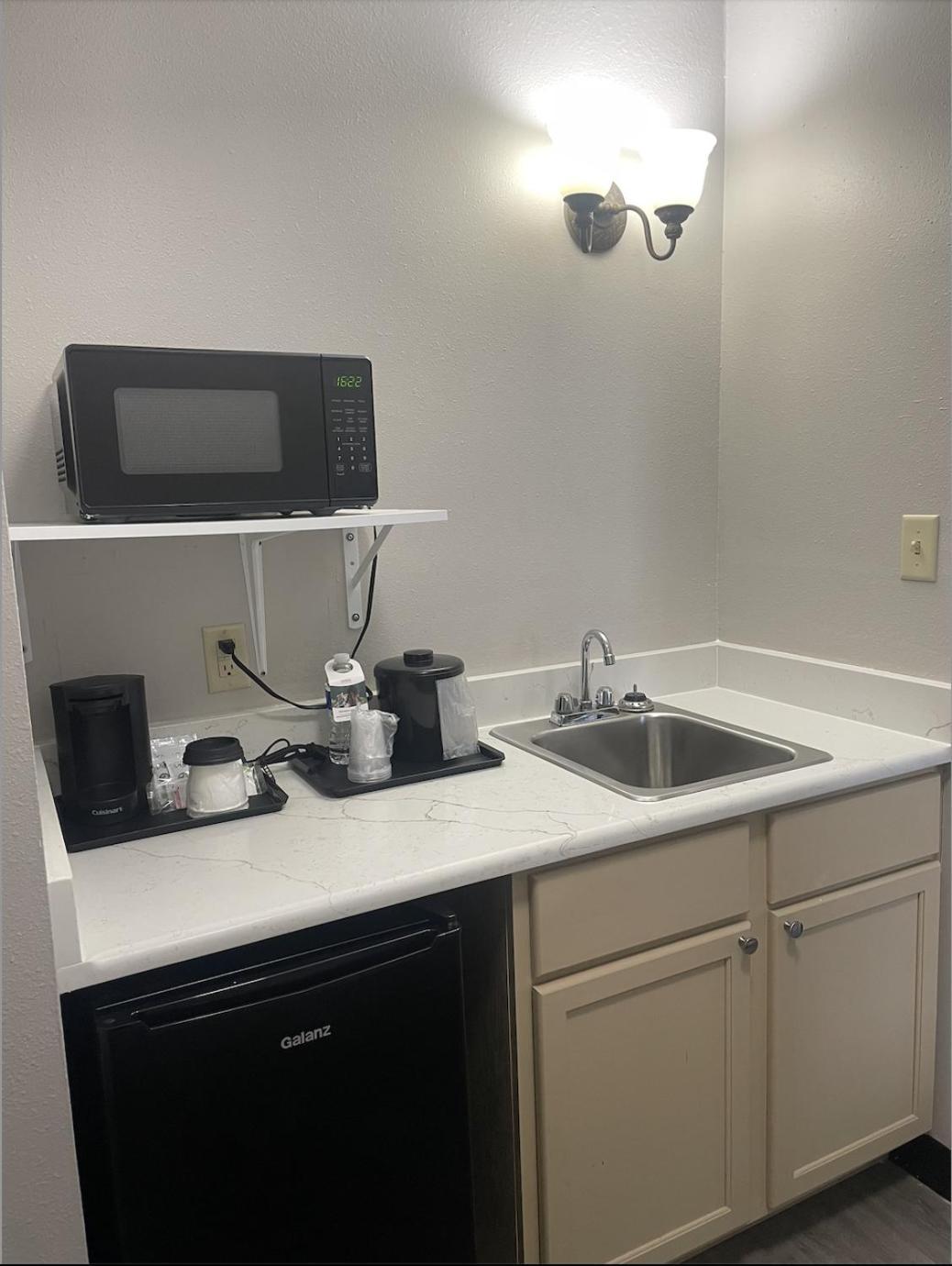 Harmony Inn & Suites Fort Dodge Buitenkant foto