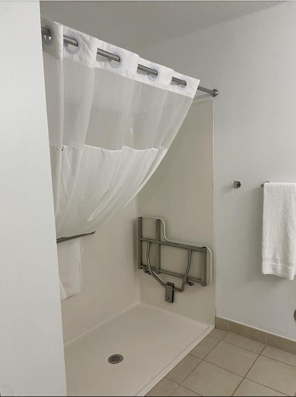 Harmony Inn & Suites Fort Dodge Buitenkant foto