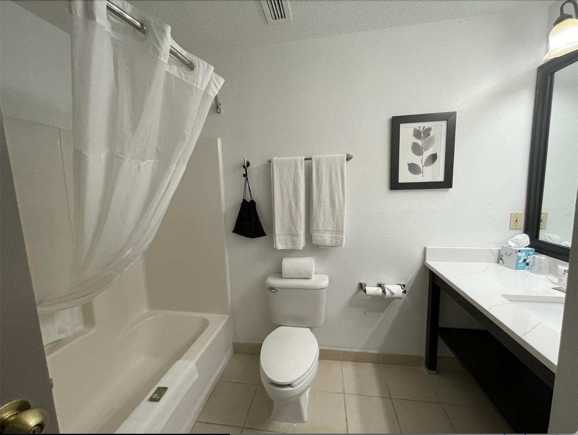 Harmony Inn & Suites Fort Dodge Buitenkant foto
