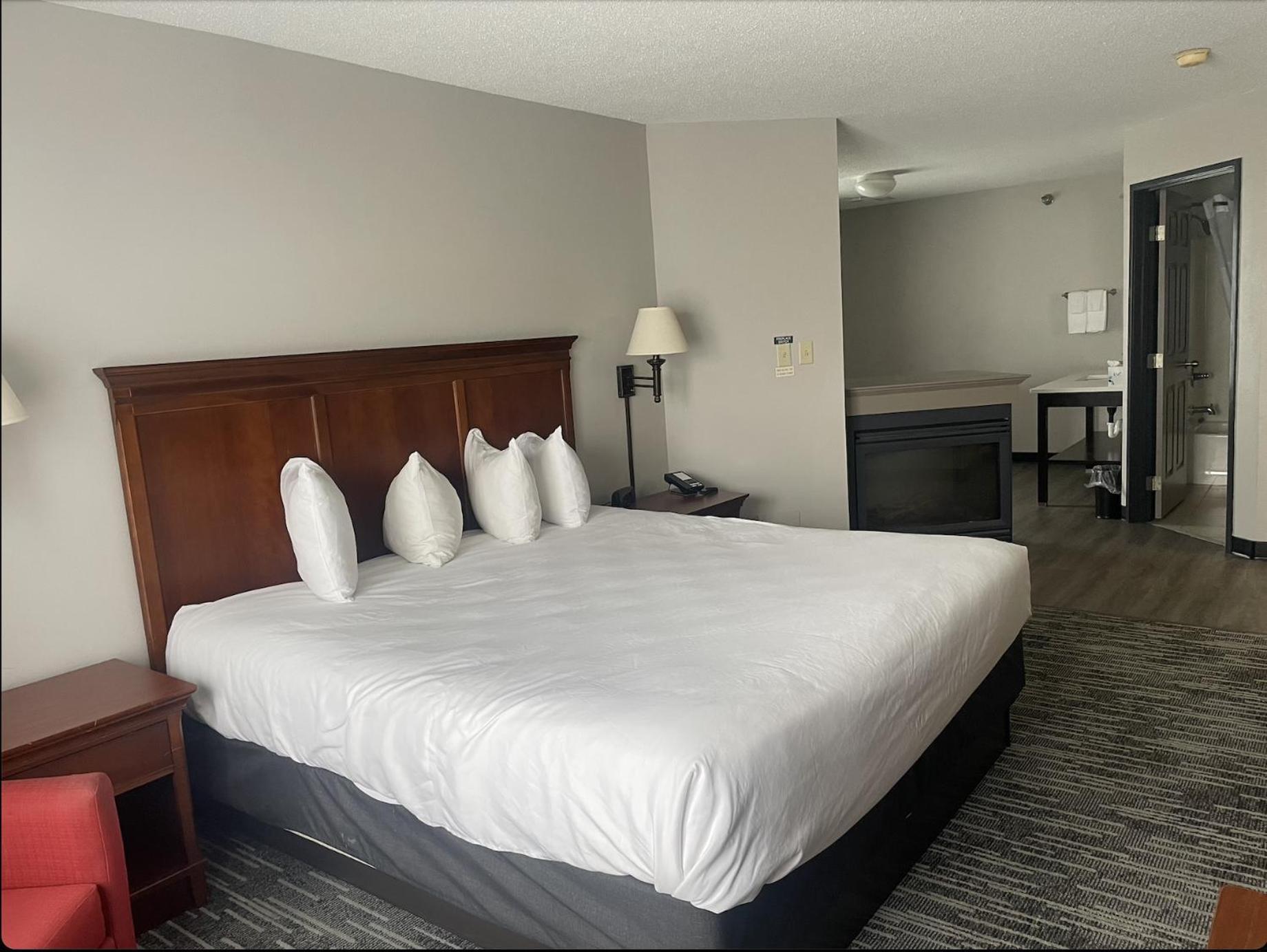 Harmony Inn & Suites Fort Dodge Buitenkant foto