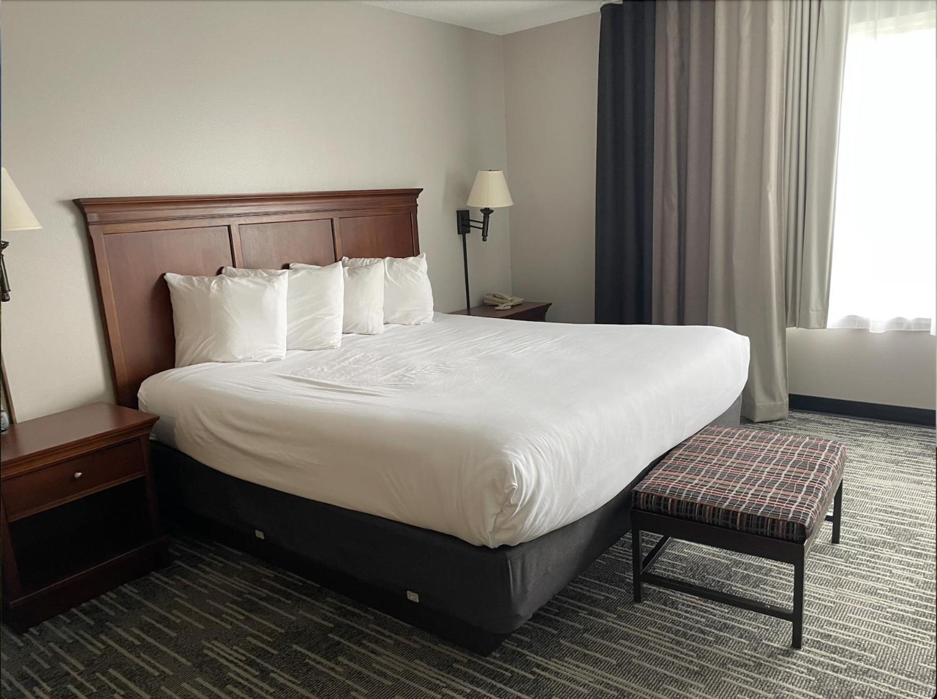 Harmony Inn & Suites Fort Dodge Buitenkant foto