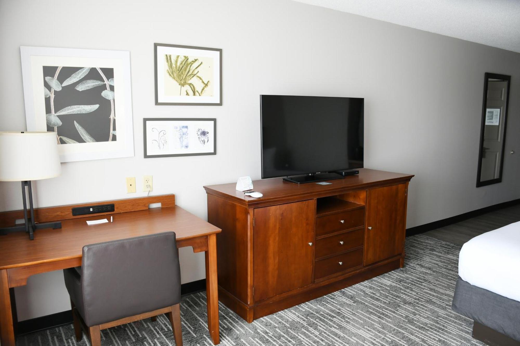 Harmony Inn & Suites Fort Dodge Buitenkant foto